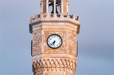 A Torre do Relógio de Handan: Uma Sentinela Histórica com Vistas Inesquecíveis!