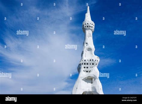 A Fantástica Torre da Paz de Chifeng: Descubra um Tesouro Arquelógico Imprescindible!