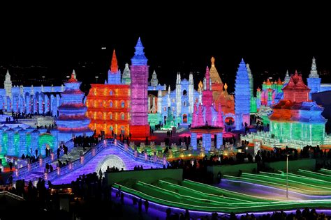 O Jardim de Esculturas de Neve e Gelo da cidade de Qiqihar, um paraíso congelado de arte efêmera!